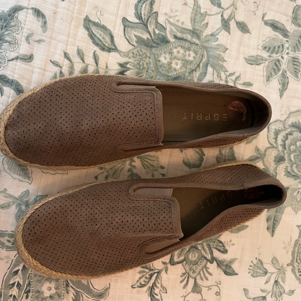 Esprit Espadrilles Perforated Slip-on size 10